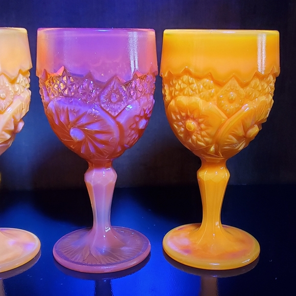 (4) Vntg "Buzz Saw" Glowing Orange Selenium Goblets by both Degenhart & Boyd - Picture 4 of 16